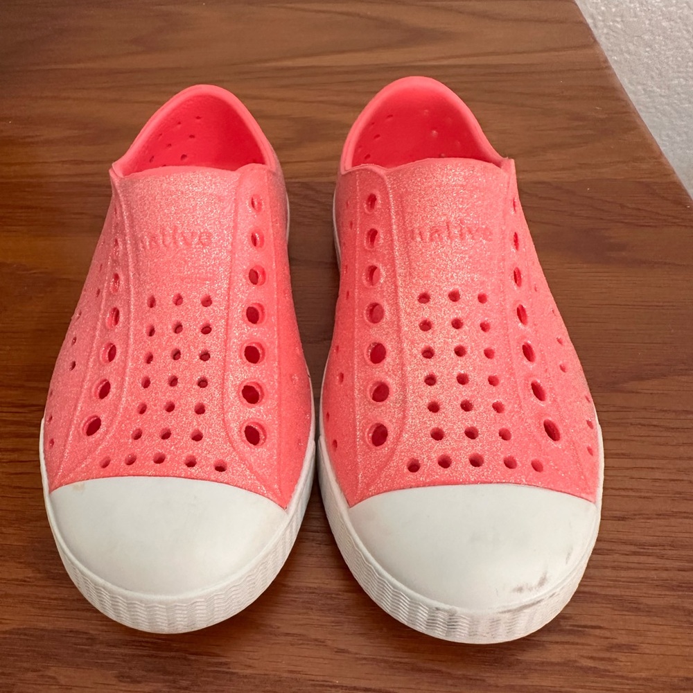 Limited Edition Native Kids Shoes - Glitter Pink